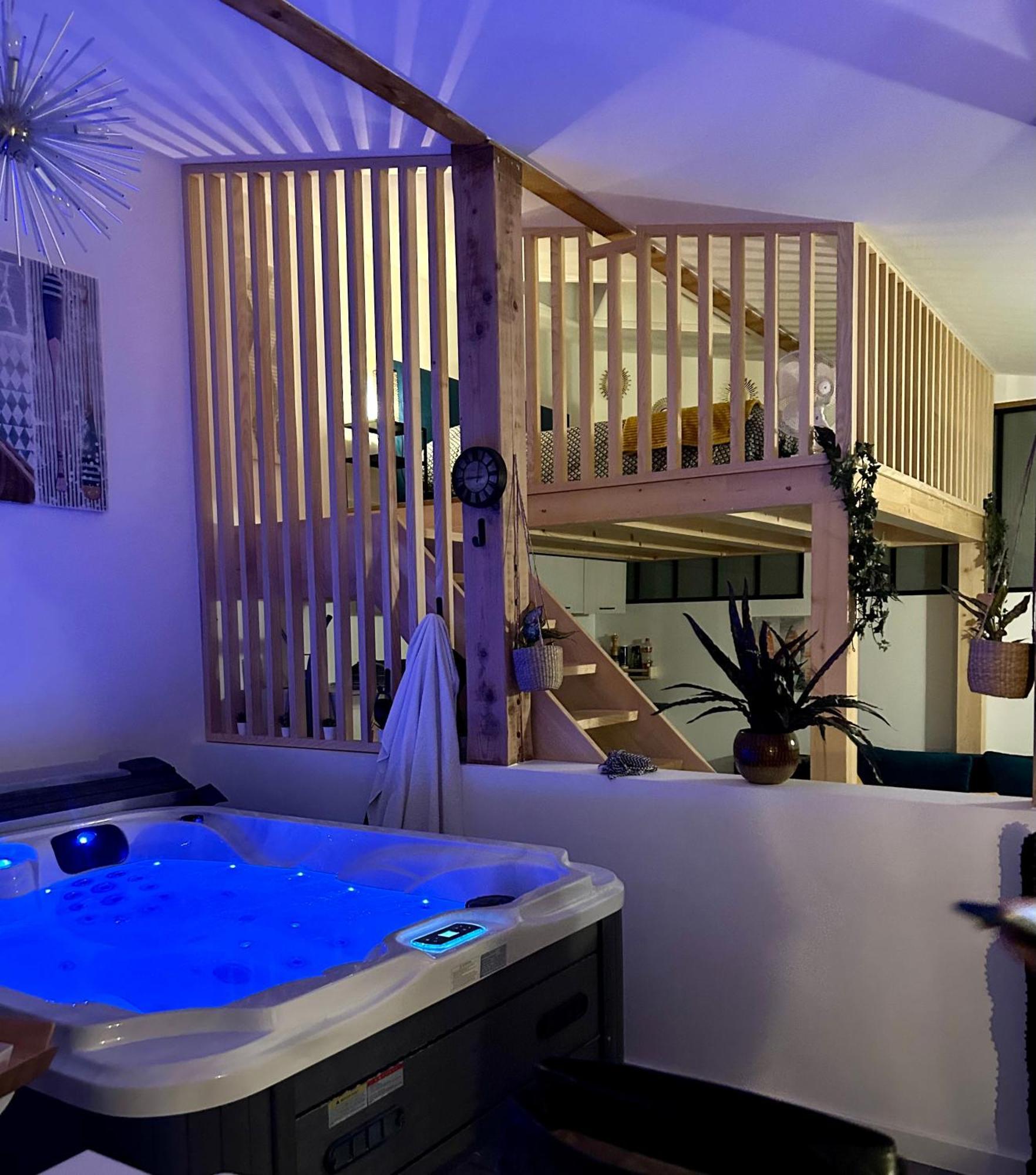 Ferienwohnung Loft Avec Jacuzzi Et Terrasse Prives Sévrier Exterior foto